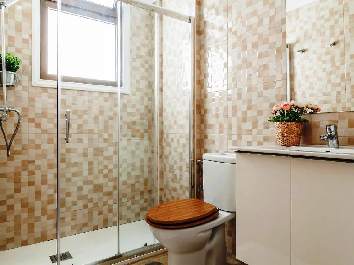 Blue Waters Apartment With Heated Pool Коста-дель-Силенцио