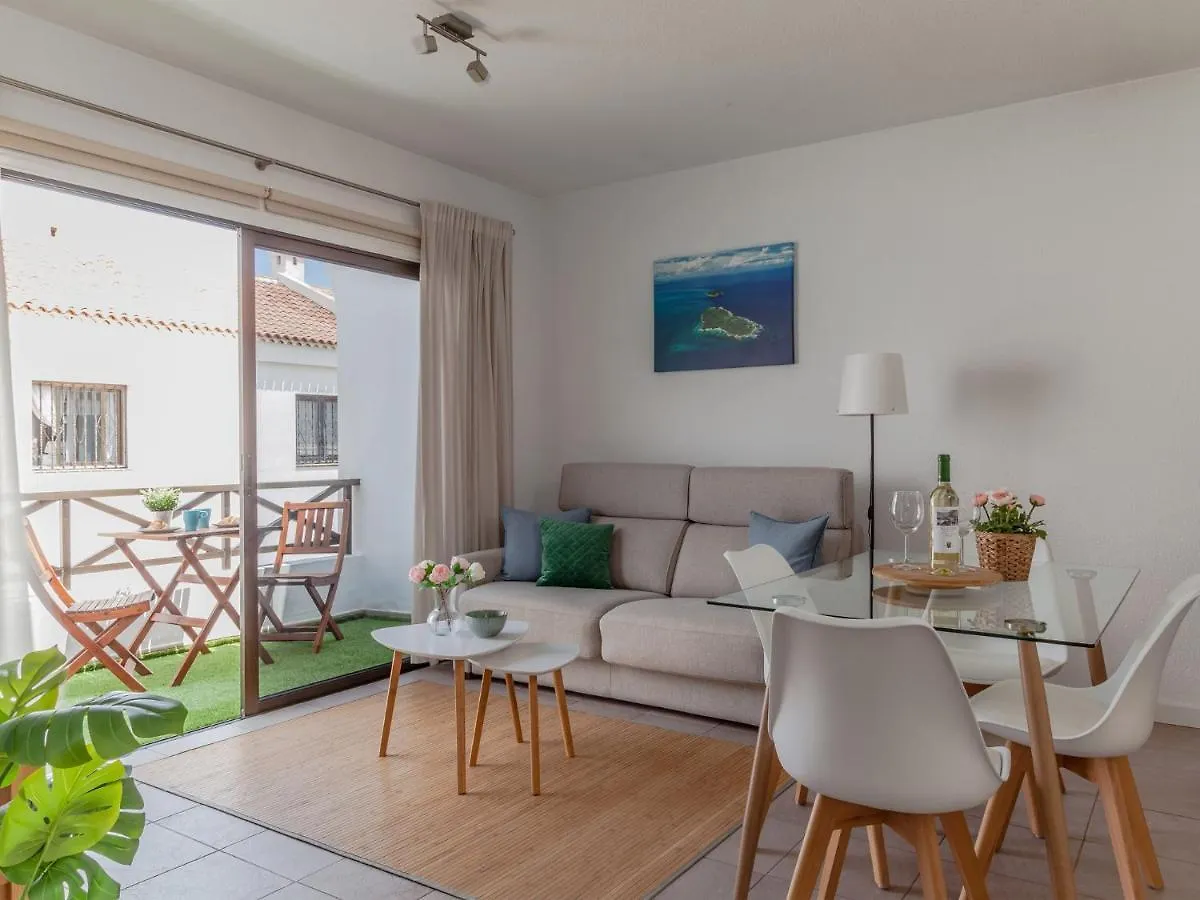 Blue Waters Apartment With Heated Pool Коста-дель-Силенцио Испания